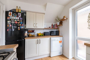 Kitchen- click for photo gallery
